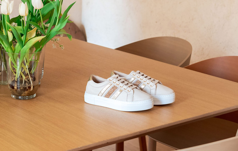 Zapatillas deportivas beis cuero