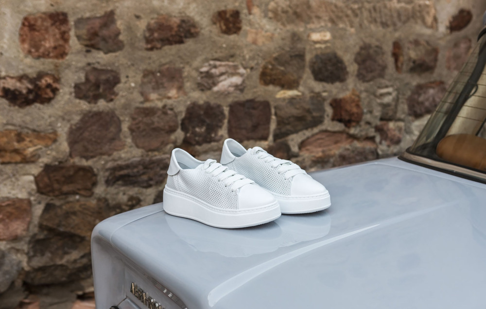 Zapatillas deportivas blanco cuero