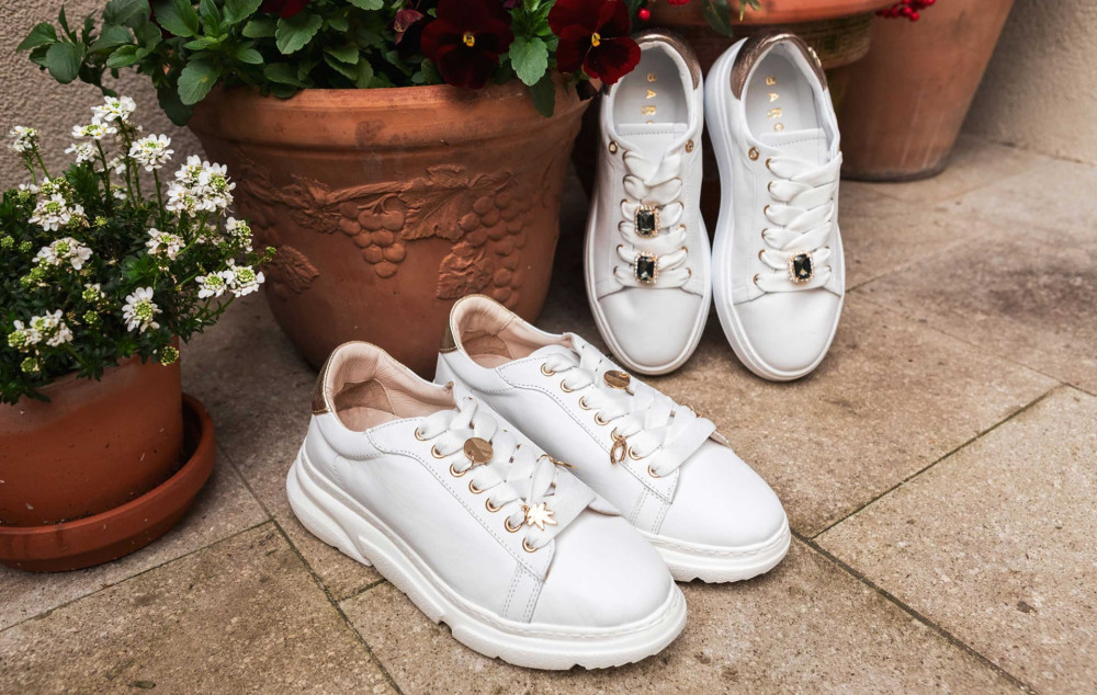 Sneakers white leather