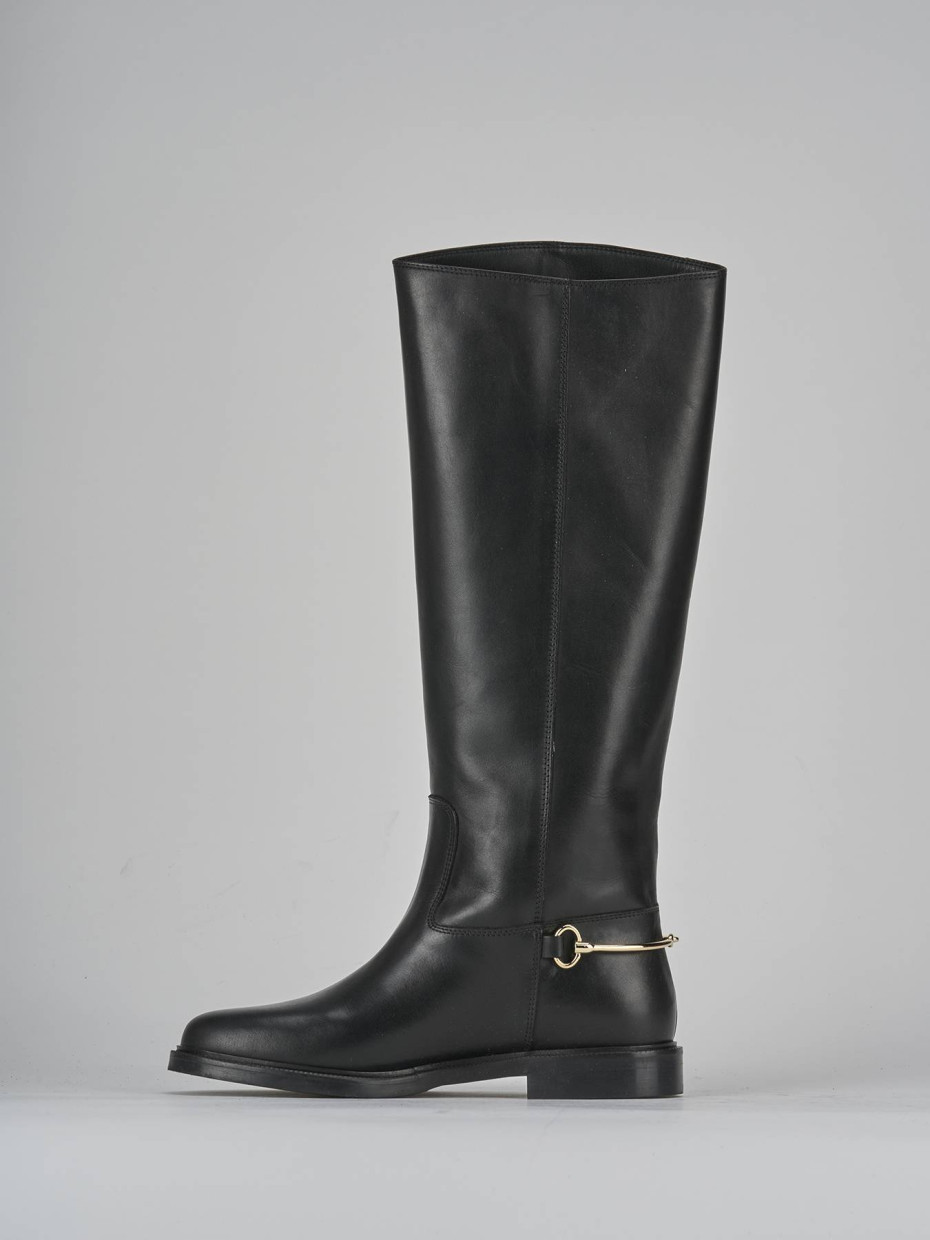 Botas de tacón bajo tacón 2 cm negro cuero