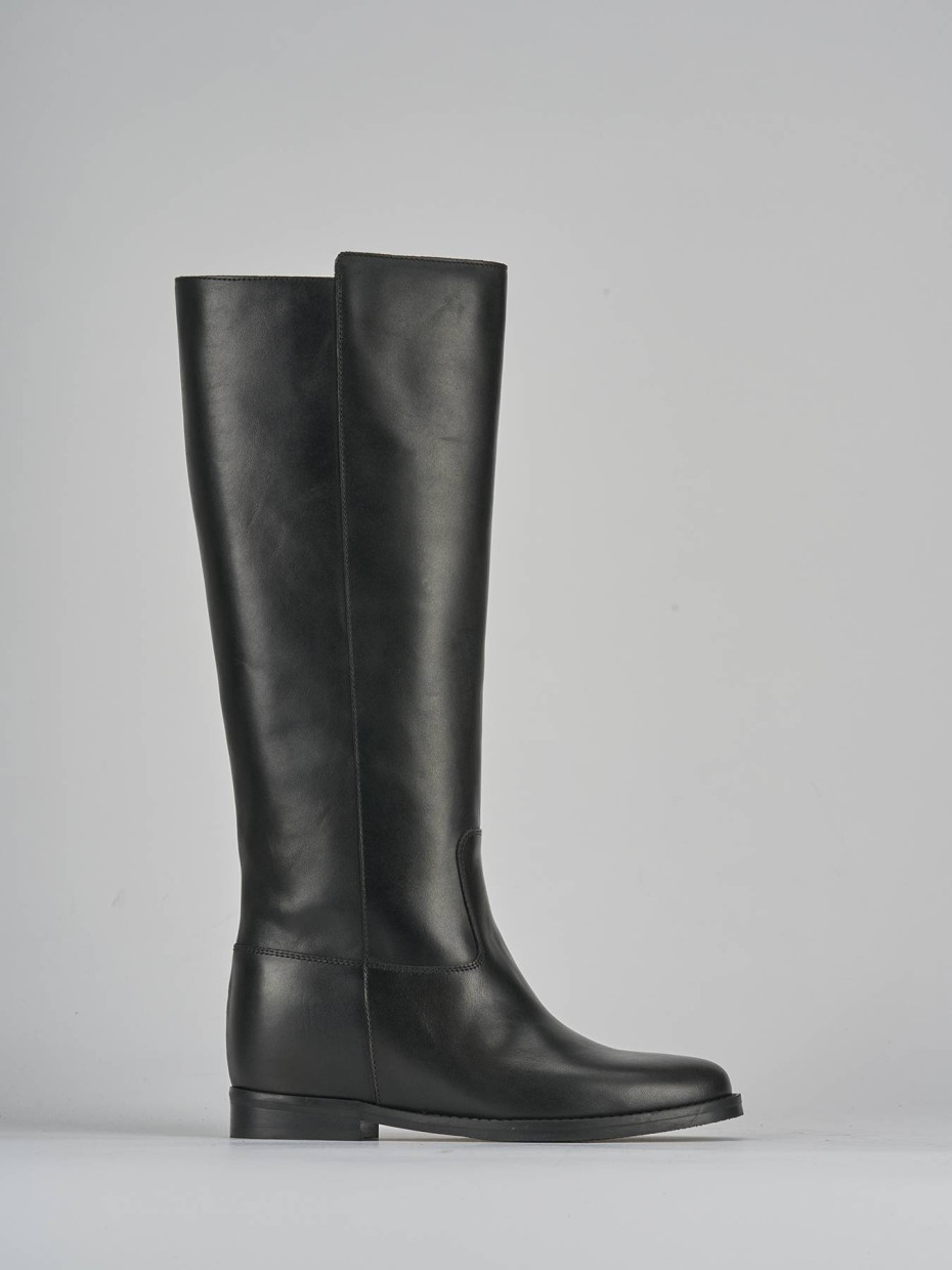 Low heel boots heel 2 cm black leather