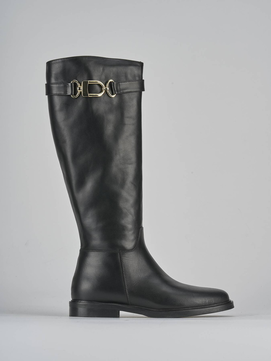 Low heel boots heel 2 cm black leather