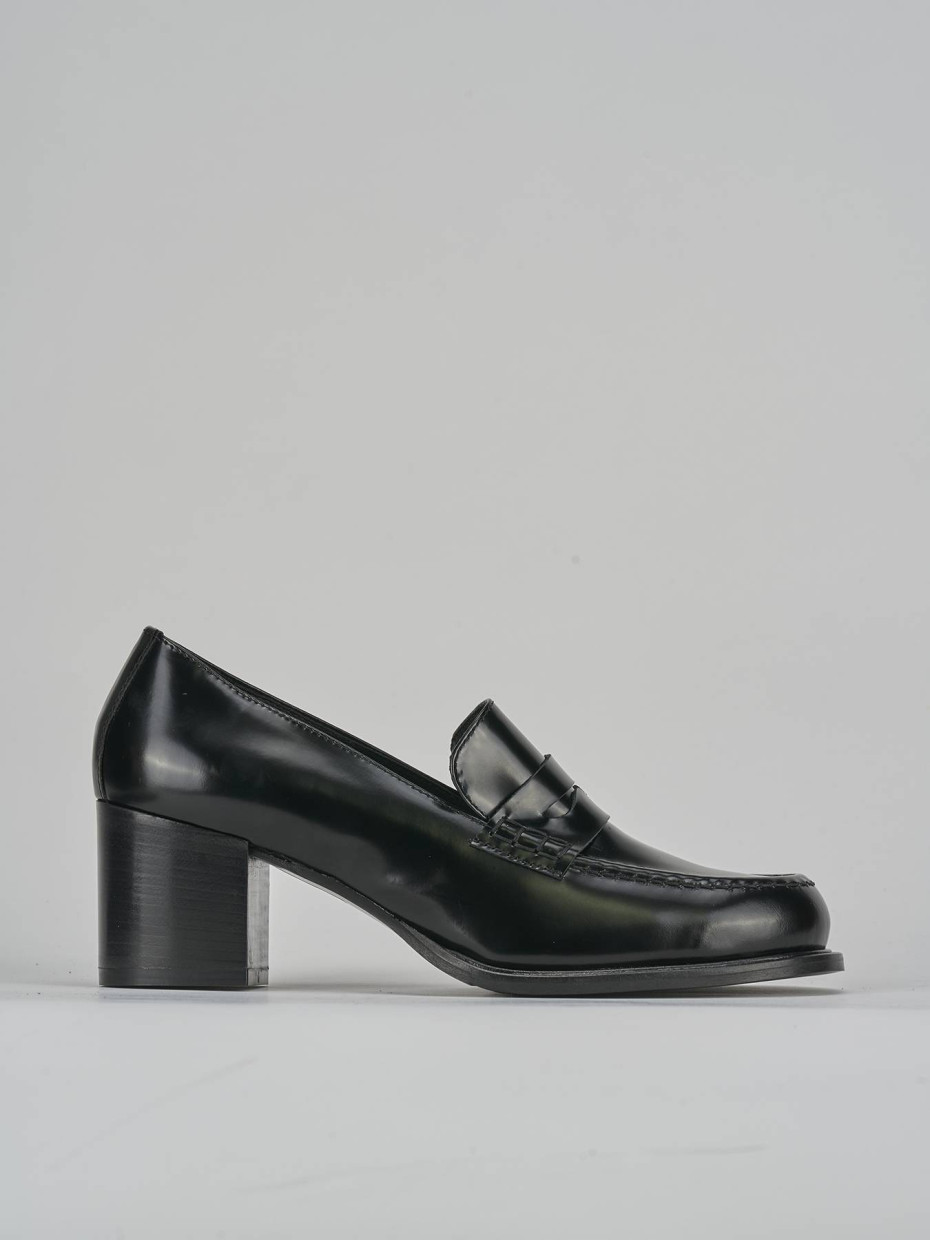 Mocasines tacón 7 cm negro cuero