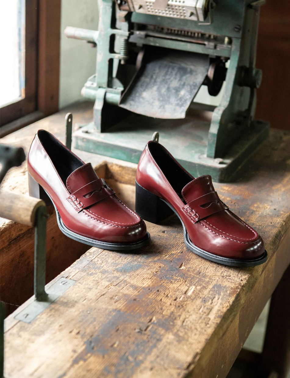 Mocasines tacón 7 cm burdeos cuero