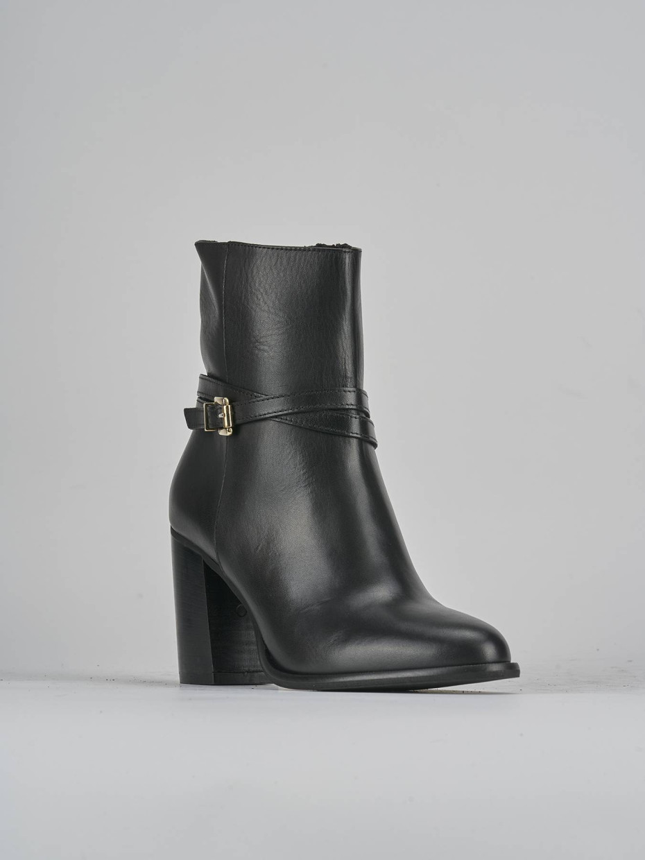 High heel ankle boots heel 8 cm black leather