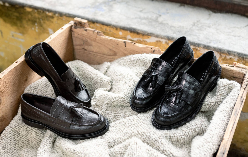 Mocasines tacón 2 cm negro efecto coco