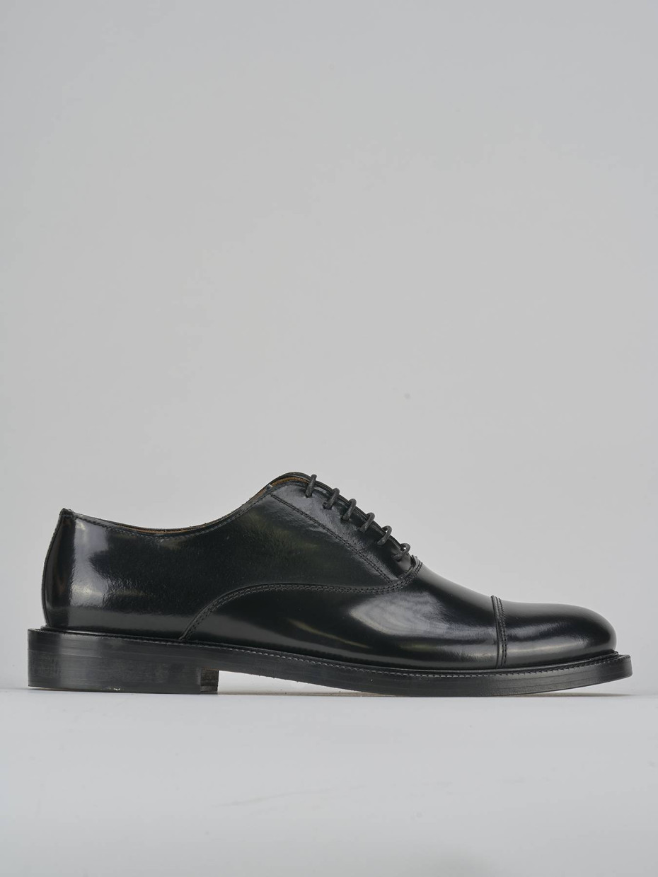 Zapatos de cordones negro cuero