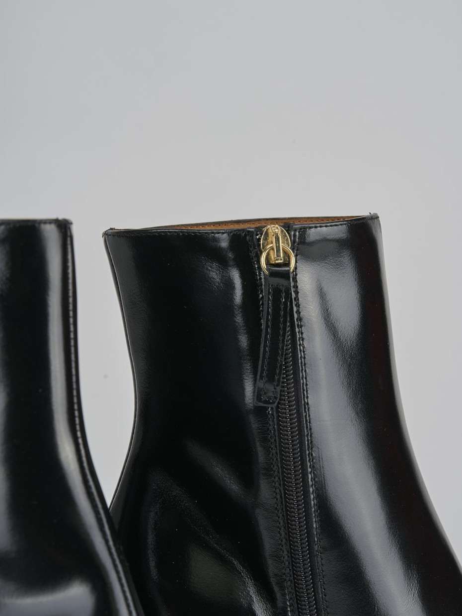 High heel ankle boots heel 7 cm black leather
