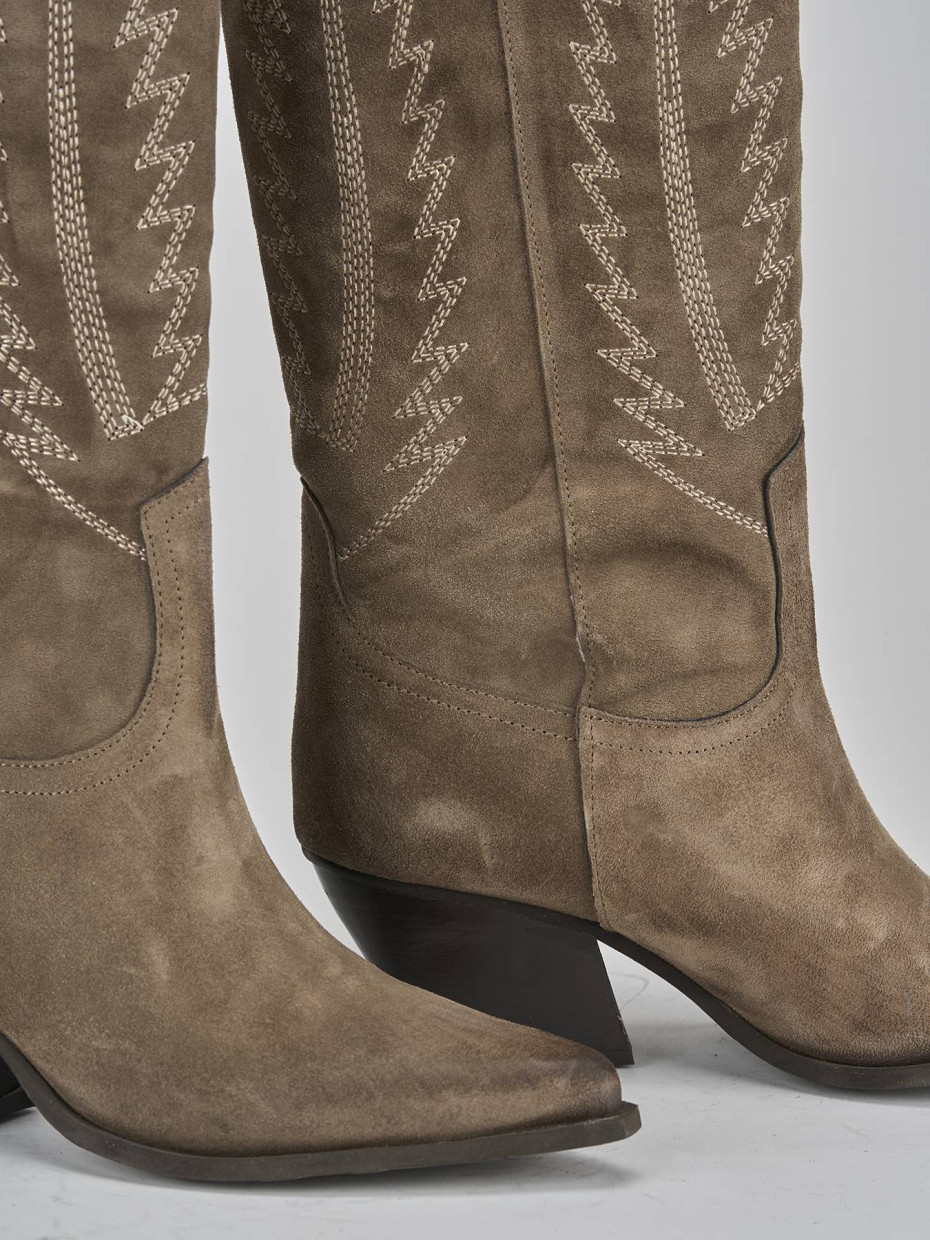 High heel boots heel 7 cm beige suede