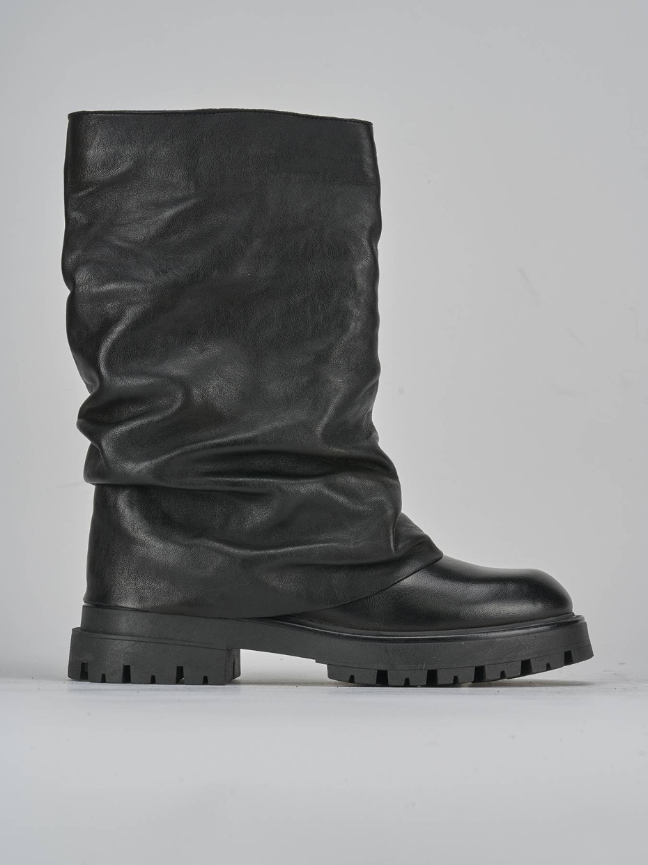 Low heel ankle boots heel 3 cm black leather