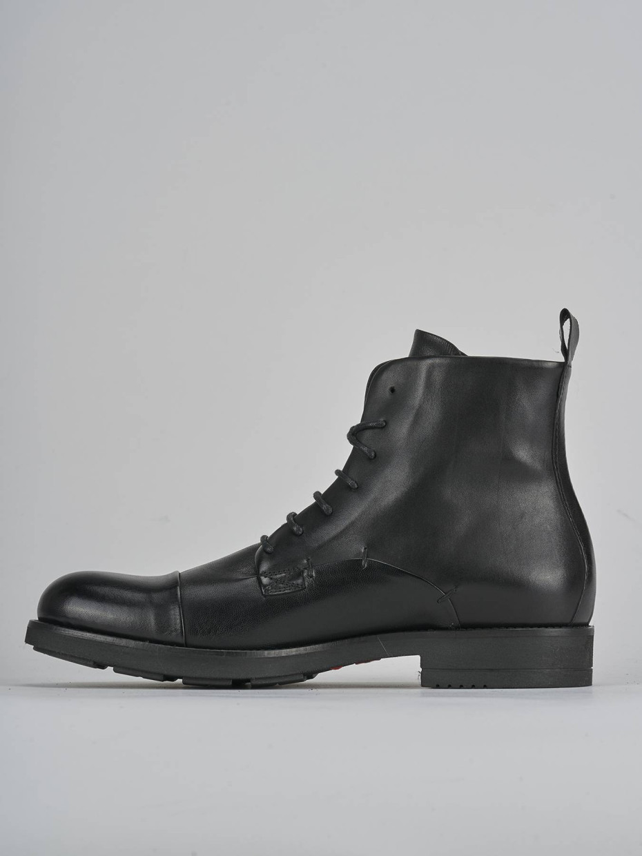 Botas militares negro cuero
