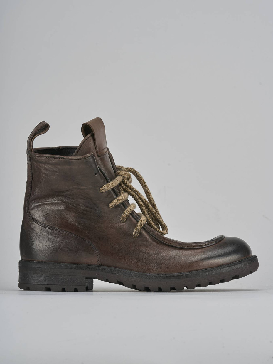 Botas militares marrón oscuro cuero