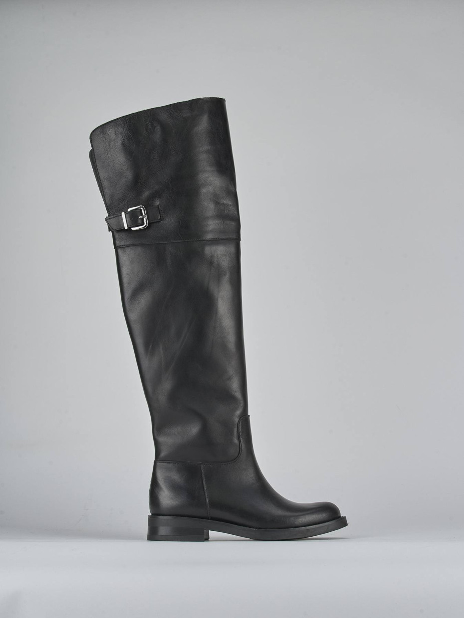 Low heel boots heel 1 cm black leather
