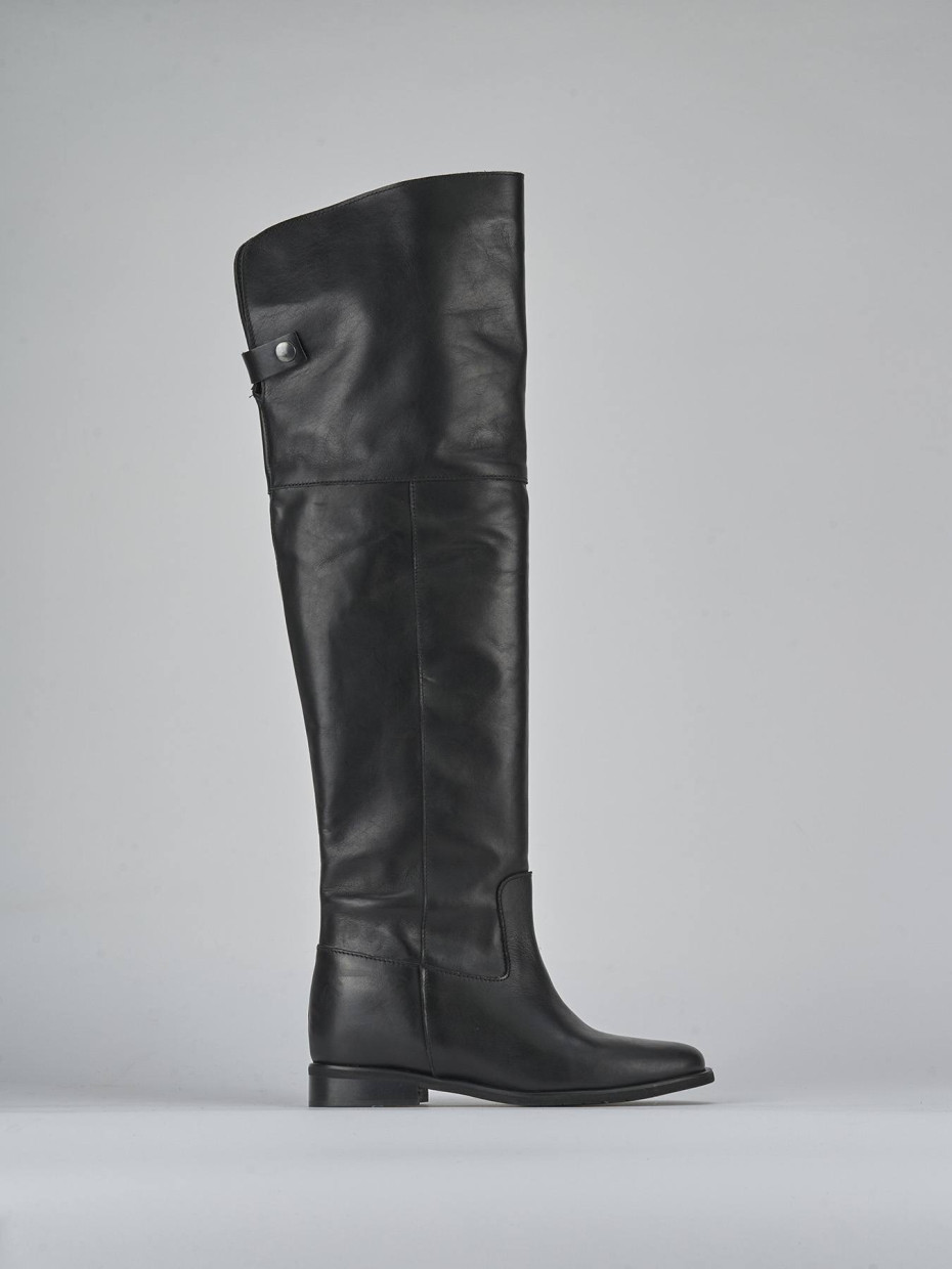 Botas de tacón bajo tacón 1 cm negro cuero