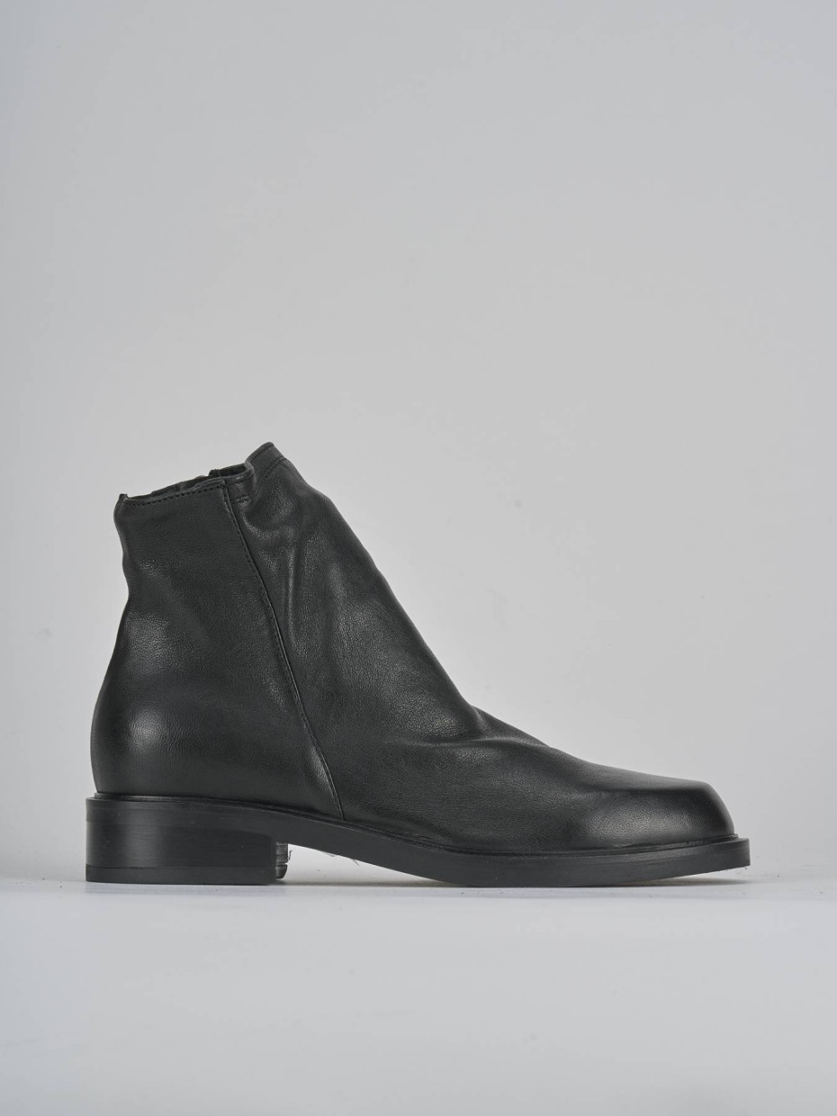 Botines de tacón bajo tacón 2 cm negro cuero