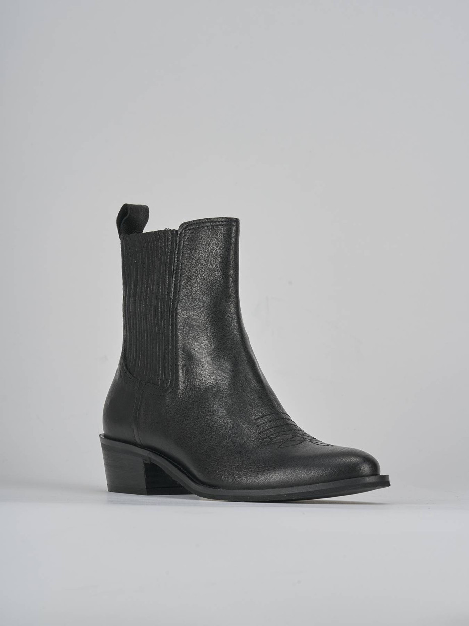 Botines de tacón bajo tacón 3 cm negro cuero