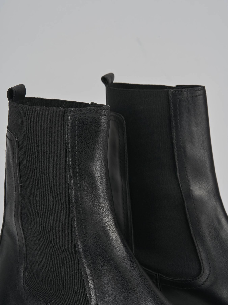 Botines de tacón bajo tacón 3 cm negro cuero
