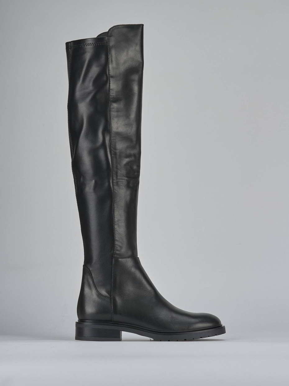 Low heel boots heel 2 cm black leather