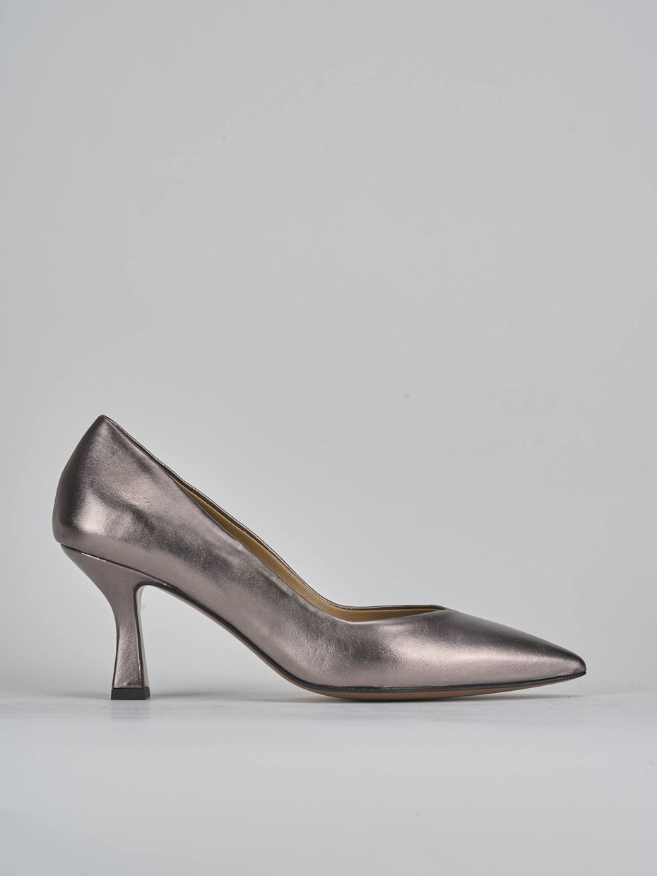 Zapatos de salón tacón 7 cm beis laminado