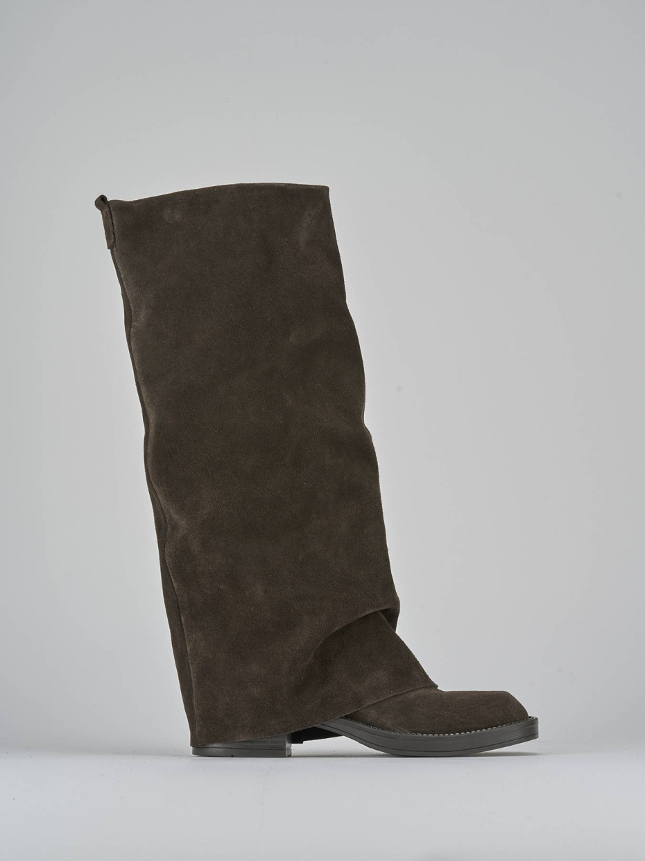 Low heel boots heel 3 cm dark brown suede