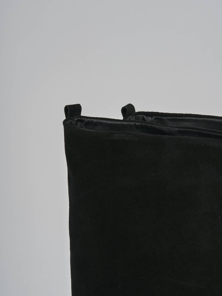 Botas de tacón bajo tacón 3 cm negro ante
