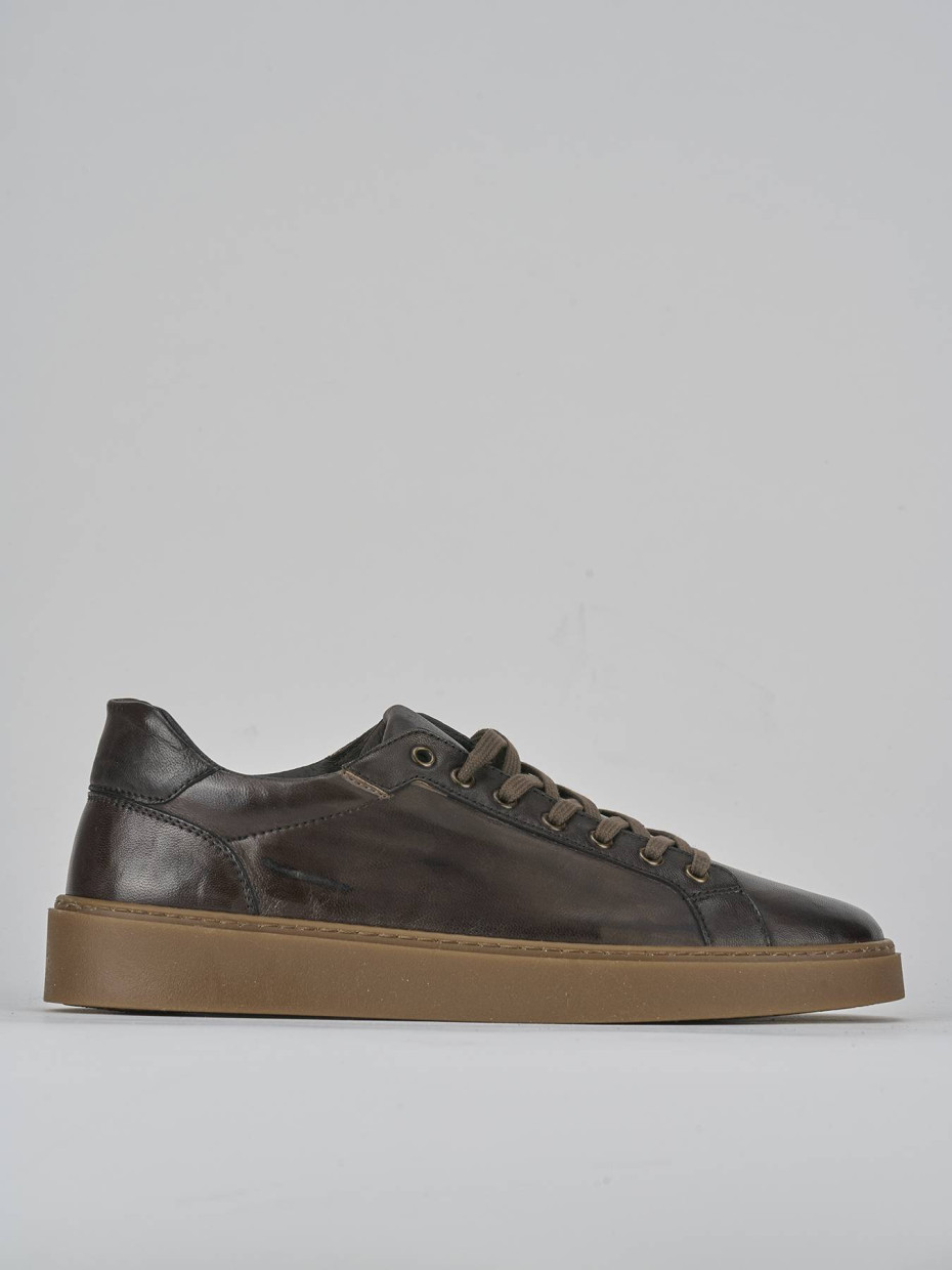 Zapatillas deportivas marrón oscuro cuero