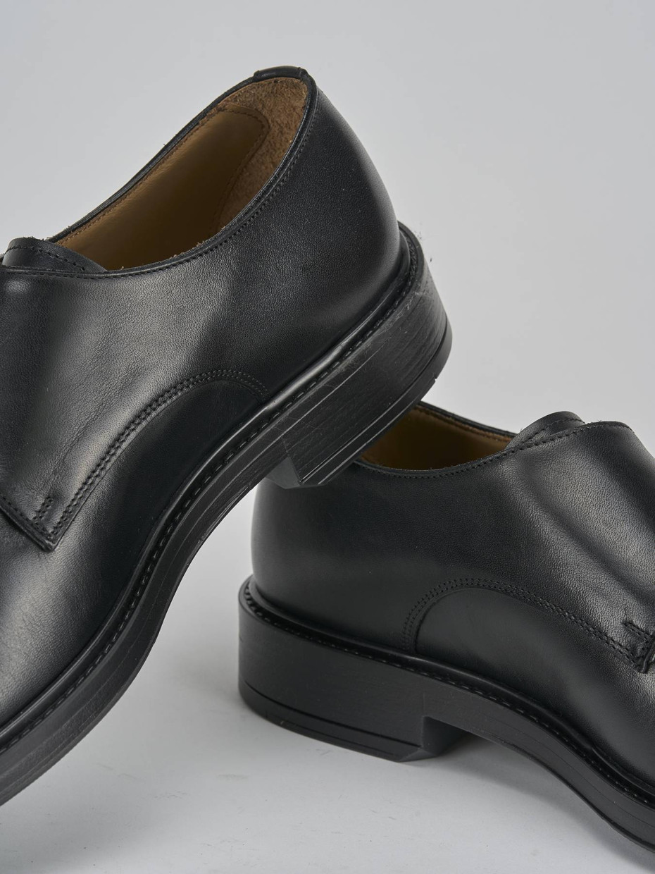 Zapatos de cordones negro cuero