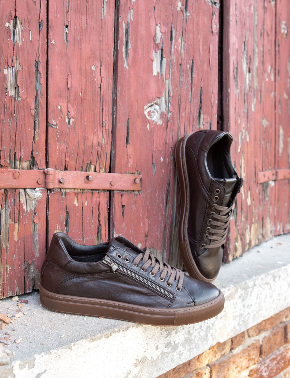 Zapatillas deportivas marrón oscuro cuero