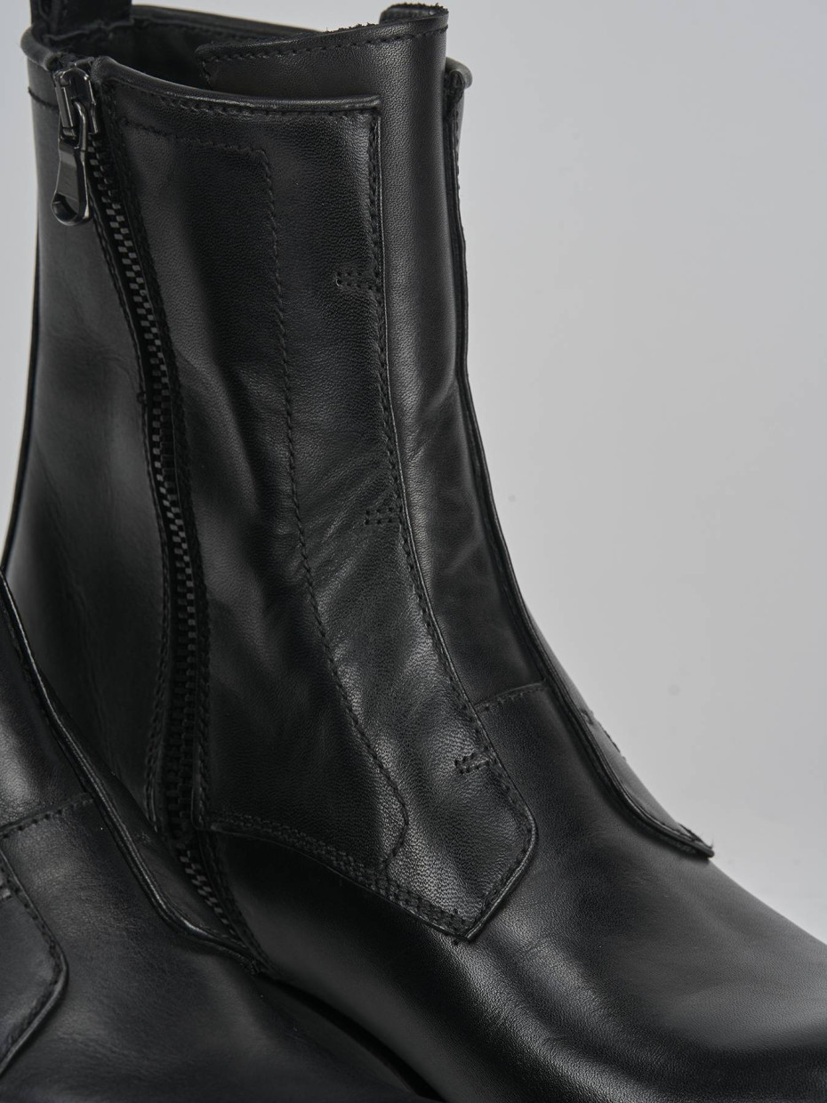 Botines de tacón bajo tacón 2 cm negro cuero