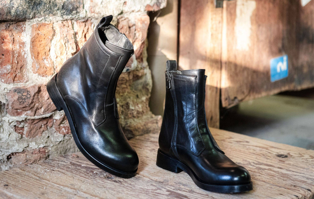 Botines de tacón bajo tacón 2 cm negro cuero