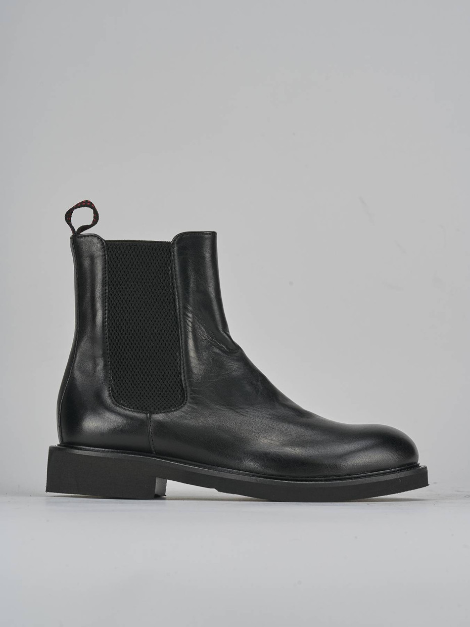 Low heel ankle boots heel 2 cm black leather