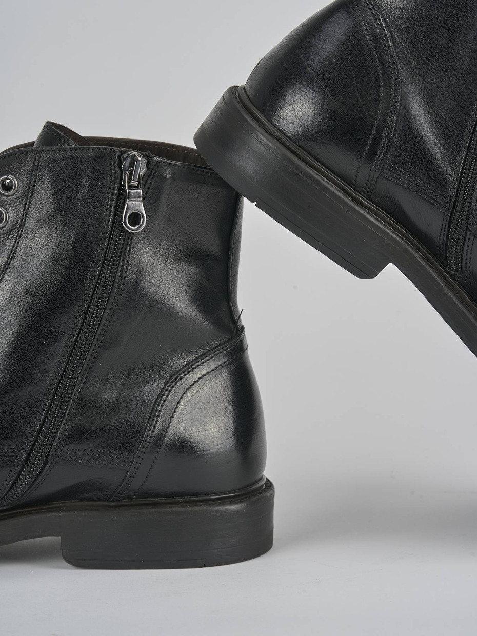 Botas militares negro cuero