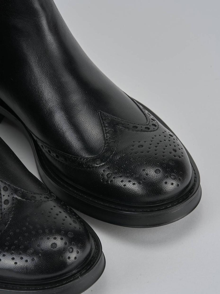 Botines negro cuero