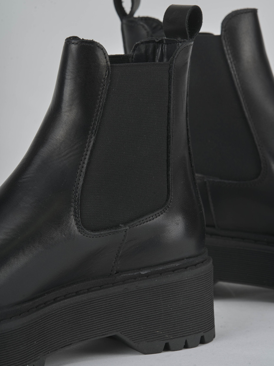 Botines de tacón bajo tacón 4 cm negro cuero