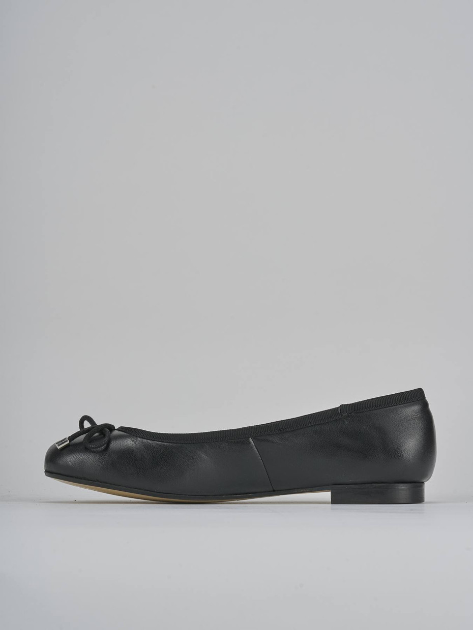 Flat shoes heel 1 cm black leather