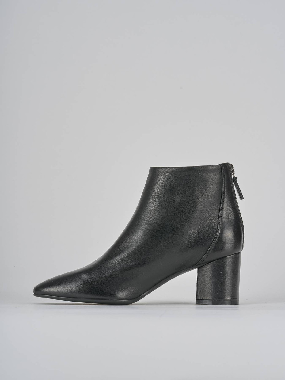 Botines de tacón alto tacón 5 cm negro cuero
