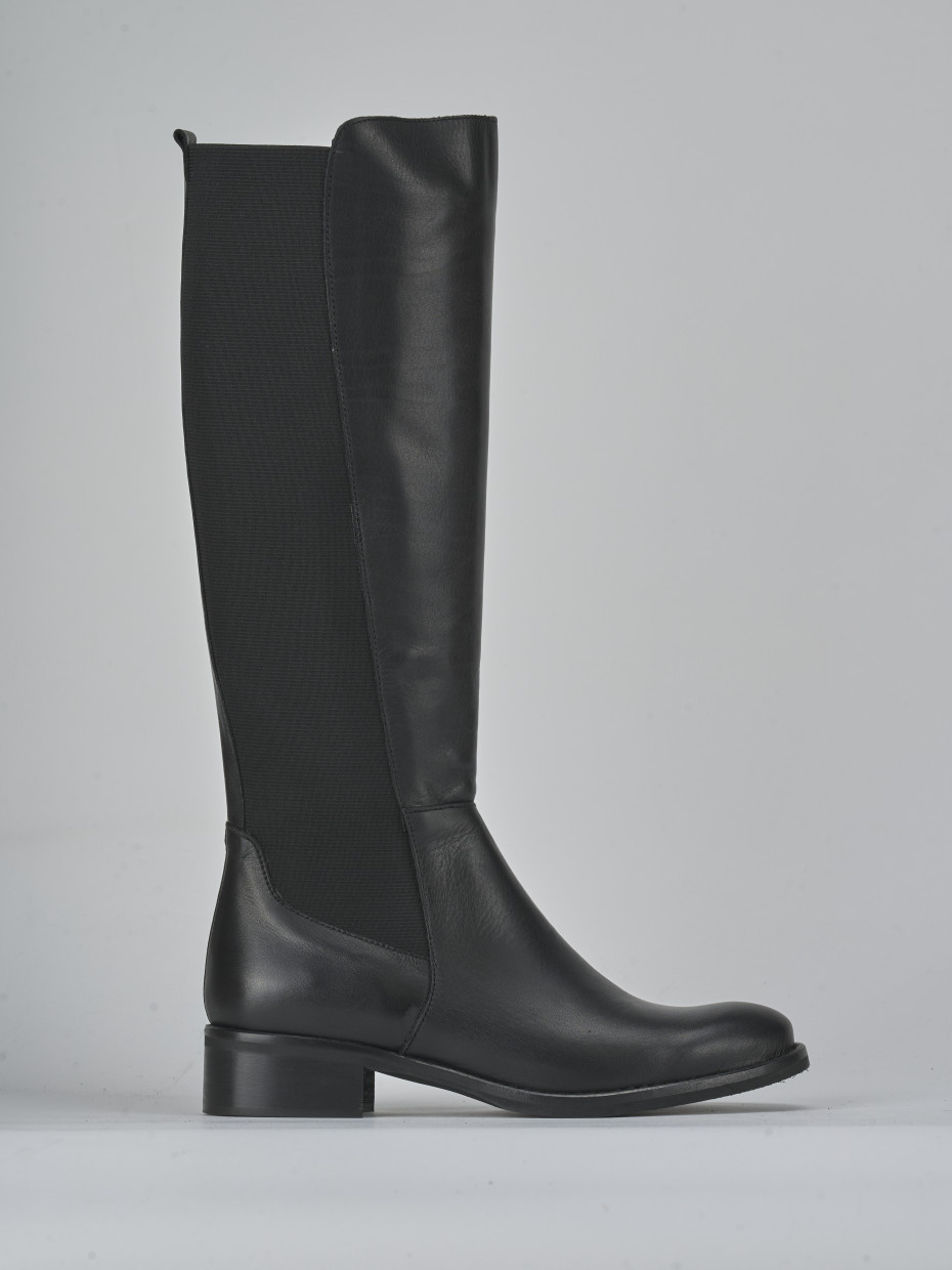 Low heel boots heel 3 cm black leather