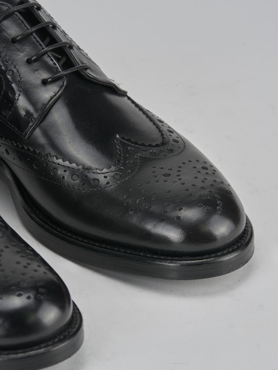 Zapatos de cordones negro cuero