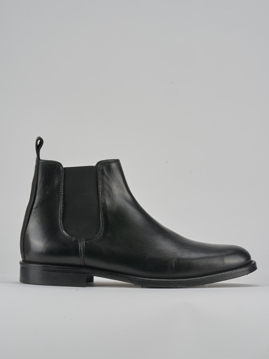 Botines negro cuero