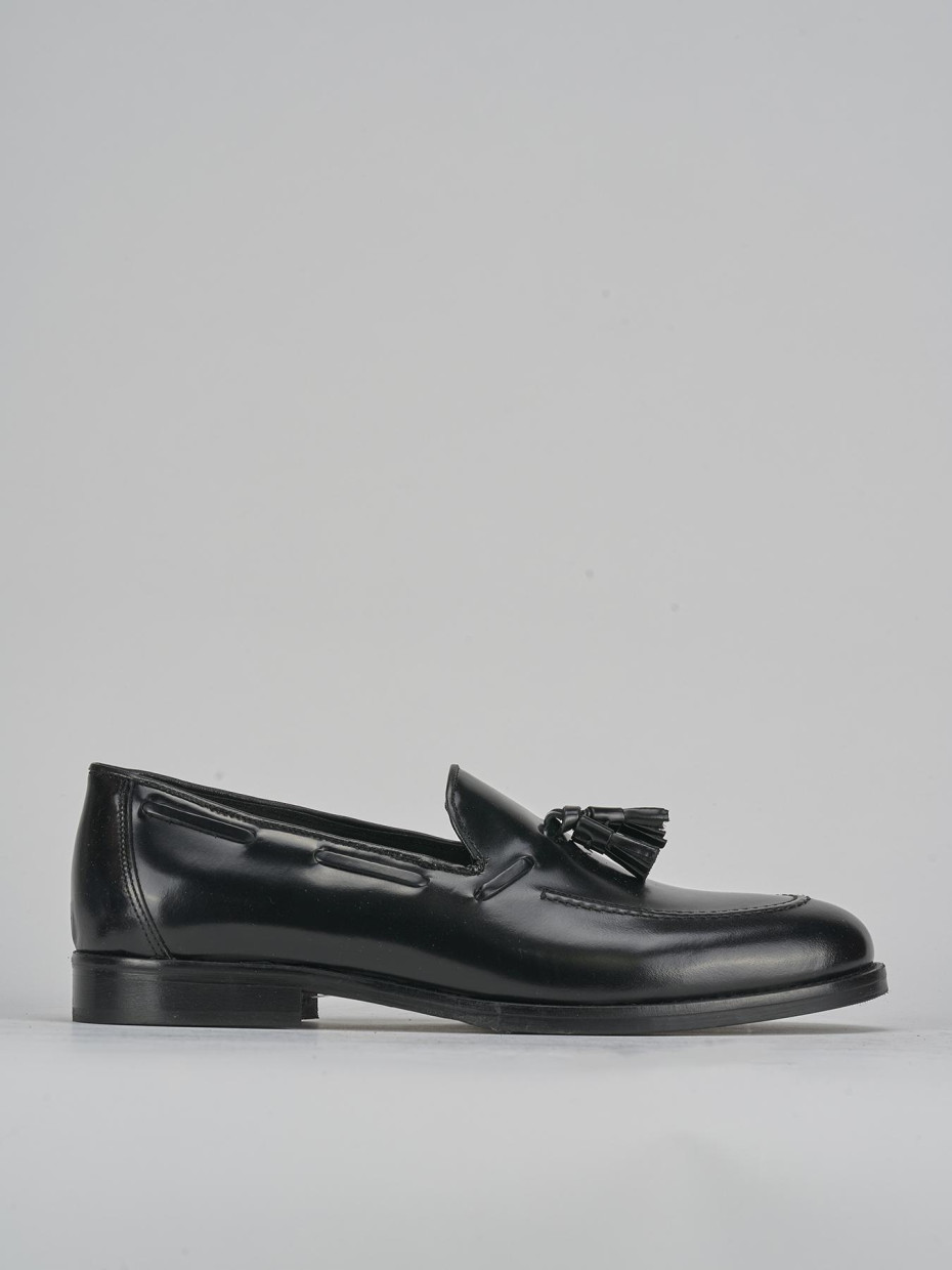 Mocasines negro cuero