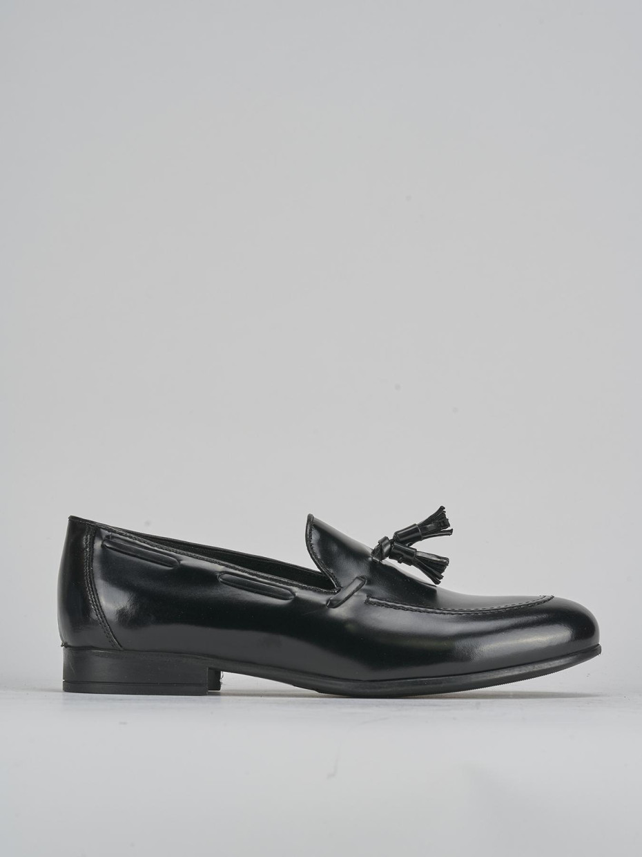 Mocasines negro cuero
