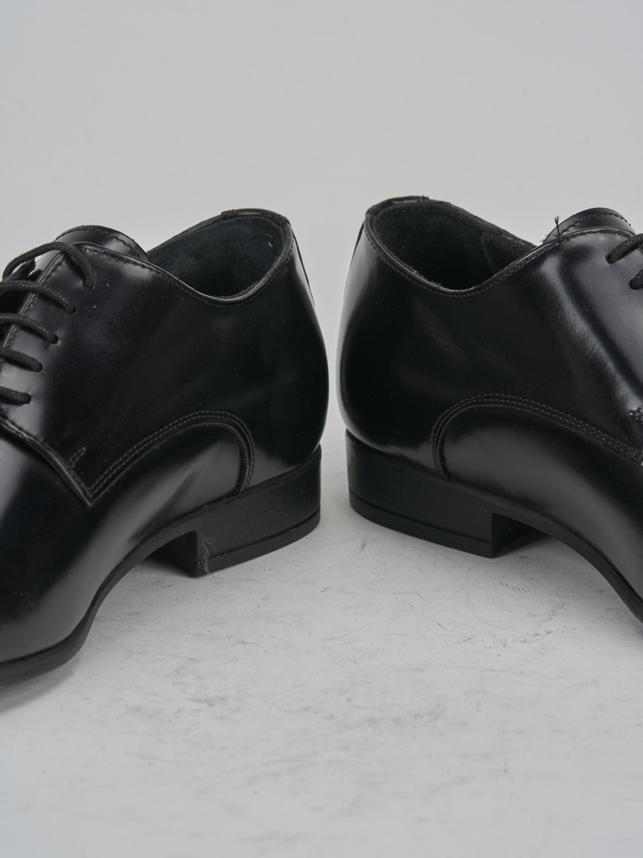 Stringate pelle nero