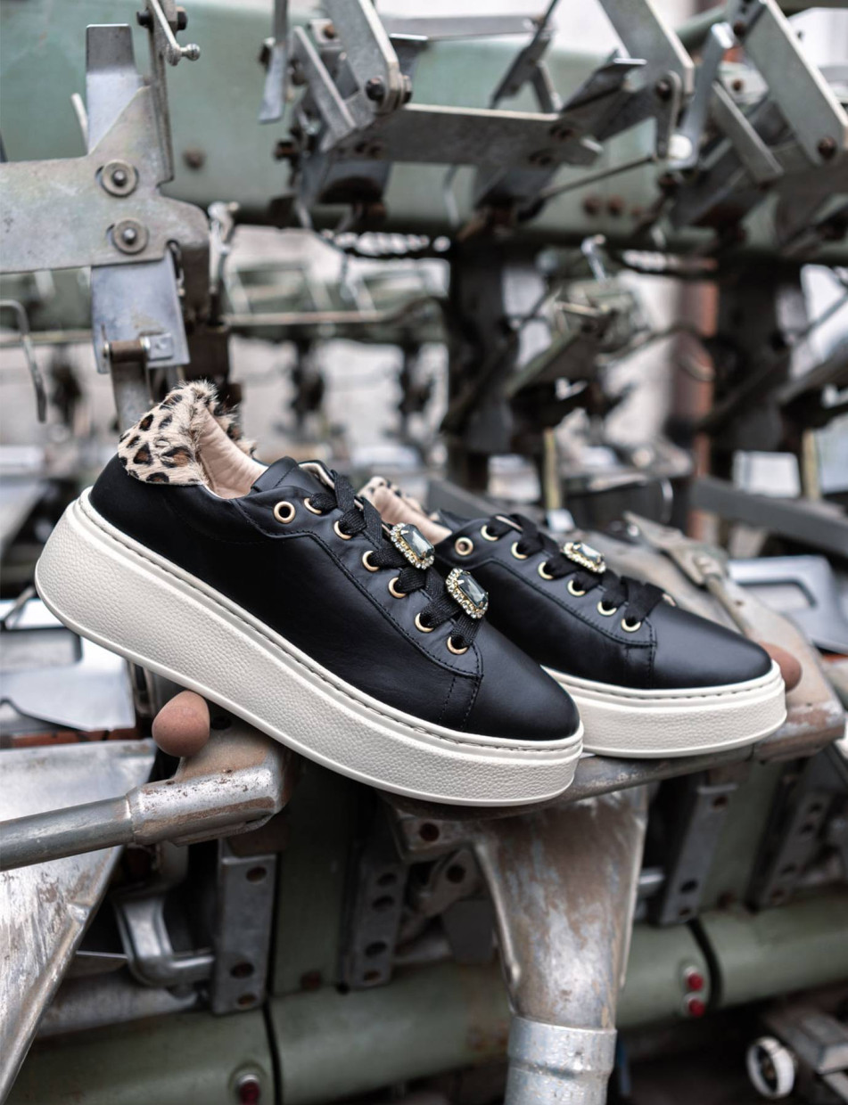 Zapatillas deportivas negro cuero