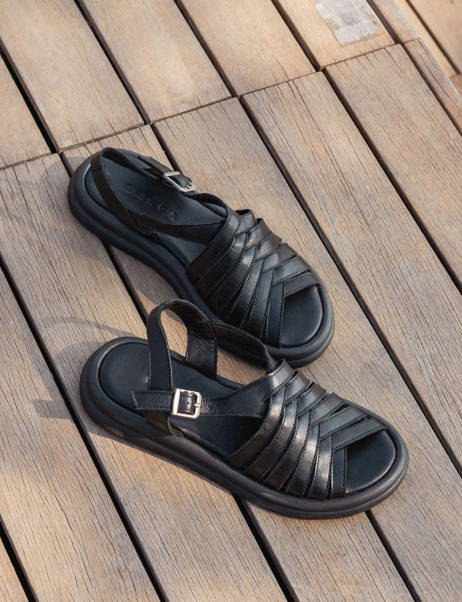 Sandalo zeppa 3 cm nero pelle
