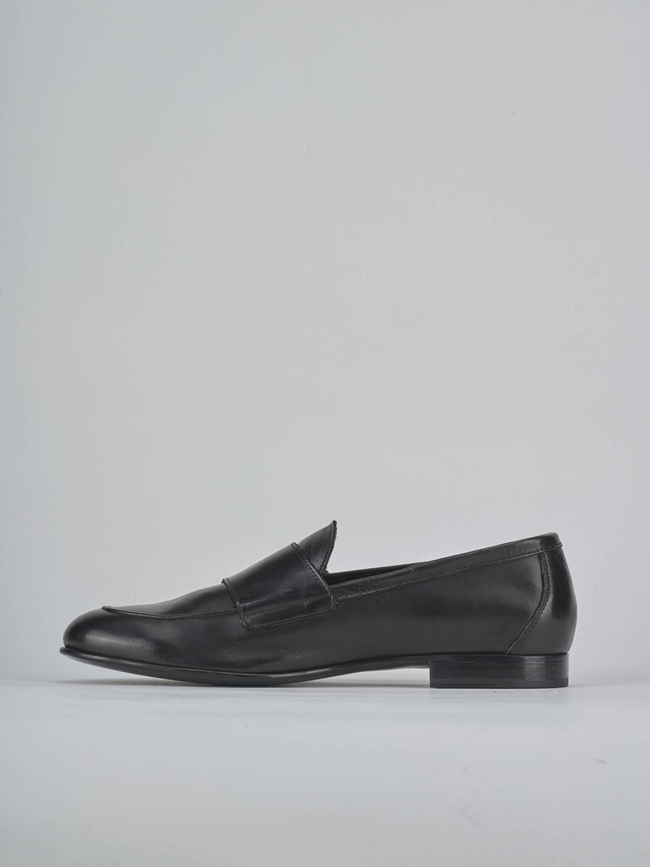 Loafers black leather