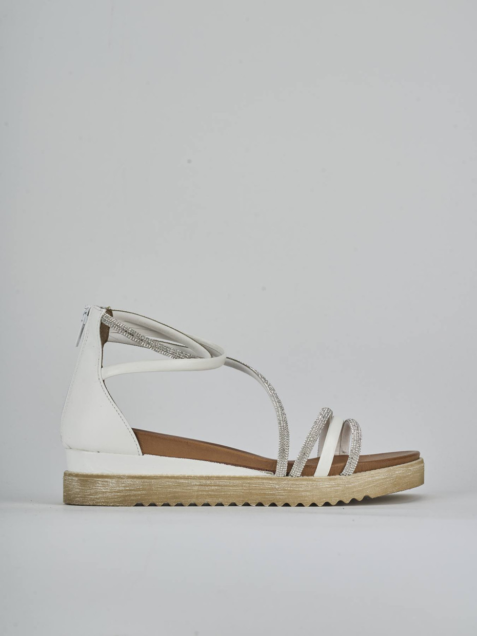 Sandalias de tacón bajo tacón 2 cm blanco cuero