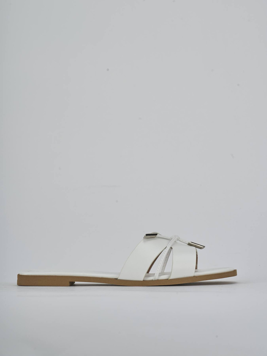 Slippers heel 1 cm white leather