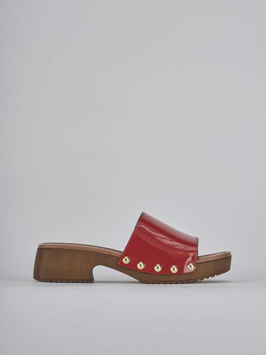 Mules tacón 3 cm rojo charol
