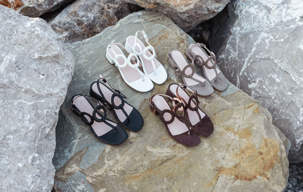 Sandalias de tacón bajo tacón 3 cm marrón oscuro ante
