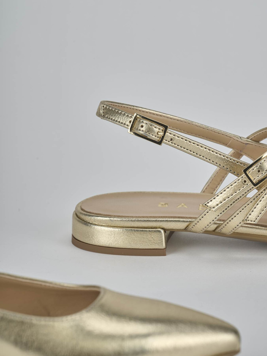 Bailarinas tacón 2 cm oro laminado
